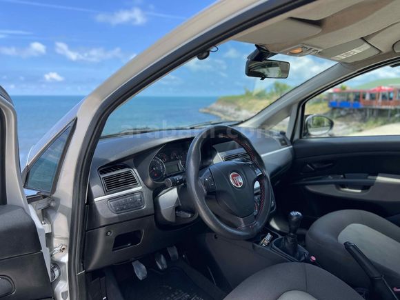  Fiat Linea 1.3 Multijet Active Plus 2011 Model 