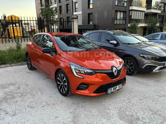 Sahibinden Renault Clio 1.0 TCe Touch 2023 Model 