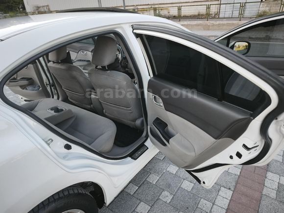 Sahibinden Honda Civic 1.6i VTEC Eco Elegance 2013 Model