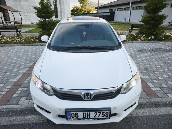 Sahibinden Honda Civic 1.6i VTEC Eco Elegance 2013 Model
