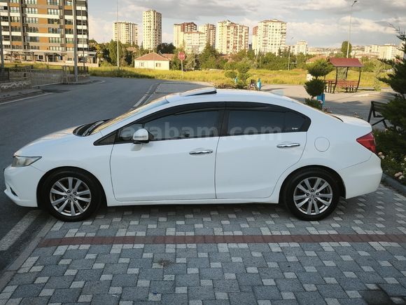 Sahibinden Honda Civic 1.6i VTEC Eco Elegance 2013 Model
