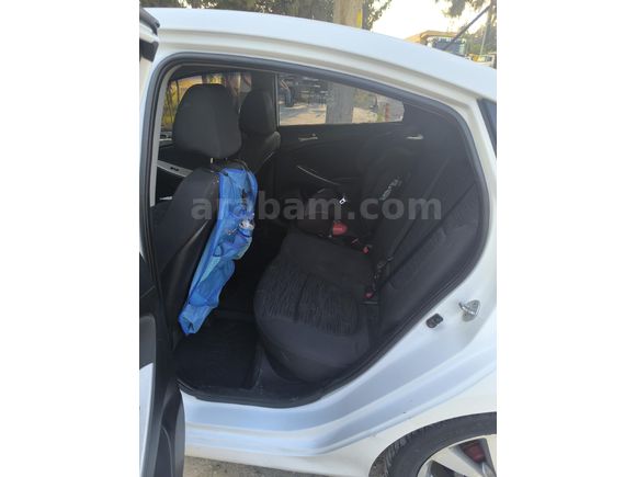 Sahibinden Hyundai Accent Blue 1.6 CRDI Mode Plus 2016 Model