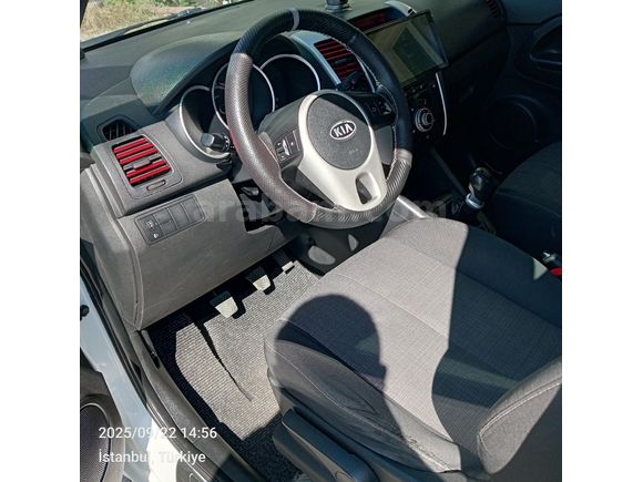 Sahibinden Kia Venga 1.4 CRDi Active 2011 Model  298 km Beyaz