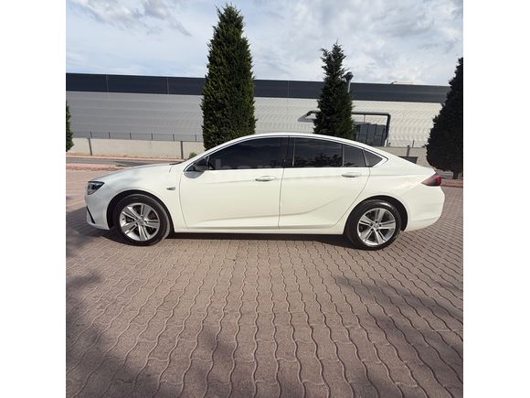 Sahibinden Opel Insignia 1.5 d Edition 2021 Model 