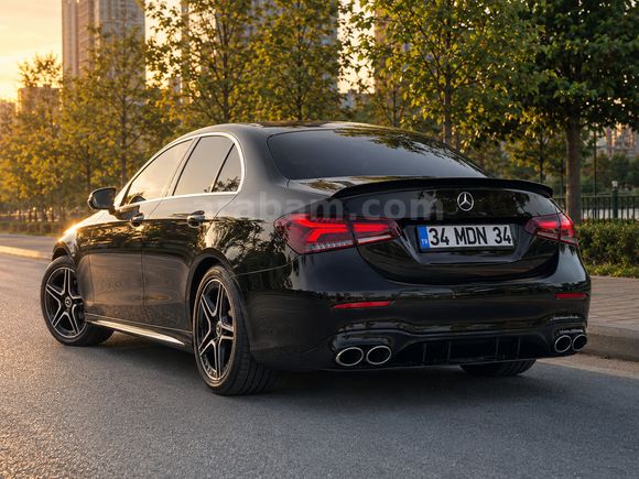 Emsal Temizlikte AMG Sedan - Çift Command Geniş Ekran İmzalı Seri