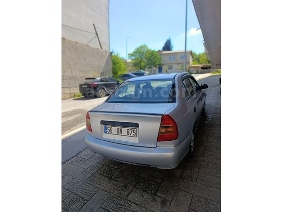 Sahibinden Hyundai Accent 1.5 GL 2001 Model