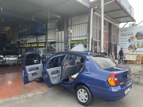 Sahibinden Renault Clio 1.4 RNA 2001 Model 