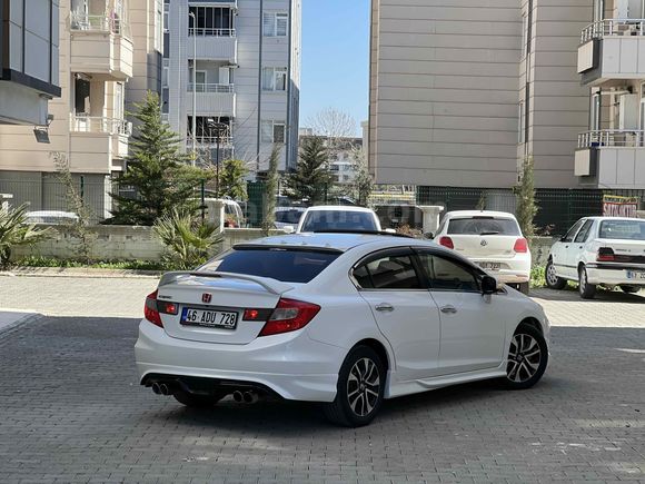 Sahibinden Honda Civic 1.6i VTEC Eco Elegance 2014 Model 