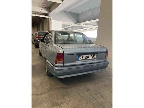 Sahibinden Opel Kadett 1.6 1990 Model 