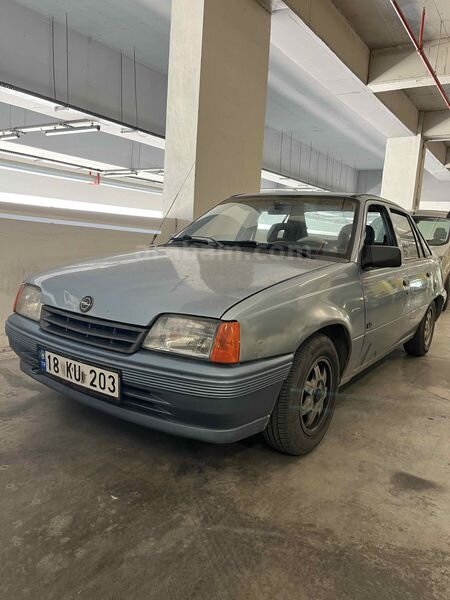 Sahibinden Opel Kadett 1.6 1990 Model İzmir 287.555 km Mavi (metalik)