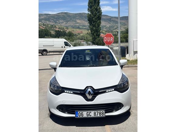 Sahibinden Renault Clio 1.2 Joy 2014 Model  130.000 km Beyaz