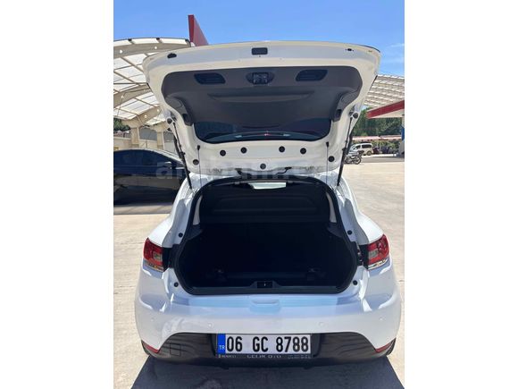 Sahibinden Renault Clio 1.2 Joy 2014 Model  130.000 km Beyaz