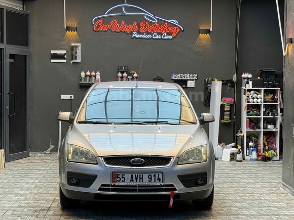 Sahibinden Ford Focus 1.6 Ghia 2006 Model 