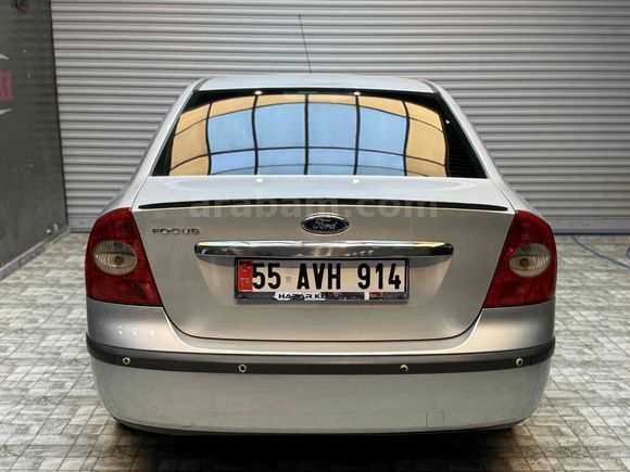 Sahibinden Ford Focus 1.6 Ghia 2006 Model 