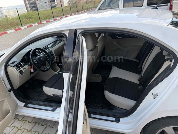 Sahibinden Skoda Rapid 1.6 TDI GreenTec Style 2016 Model 