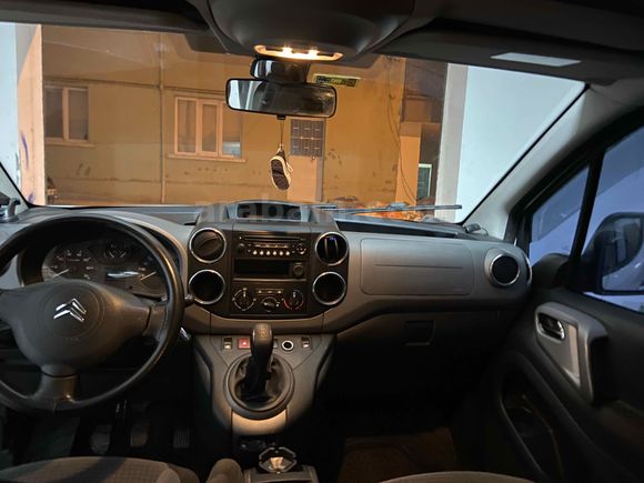 Sahibinden Citroen Berlingo combi 1.6 HDi silverlıne 92 lik  2012 Model 