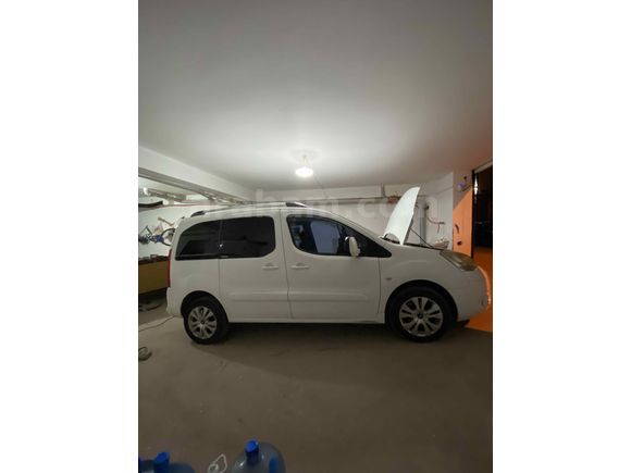 Sahibinden Citroen Berlingo combi 1.6 HDi silverlıne 92 lik  2012 Model 