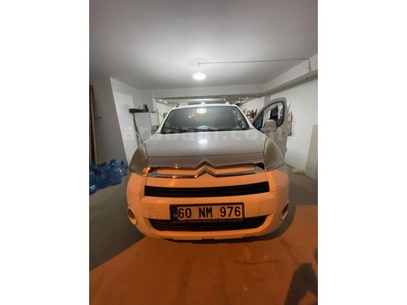 Sahibinden Citroen Berlingo combi 1.6 HDi silverlıne 92 lik  2012 Model 