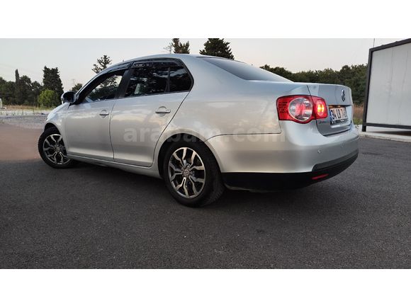Sahibinden Volkswagen Jetta 1.6 Primeline 2010 Model