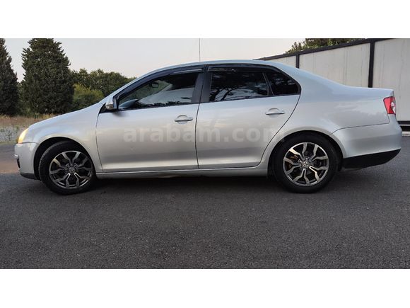 Sahibinden Volkswagen Jetta 1.6 Primeline 2010 Model