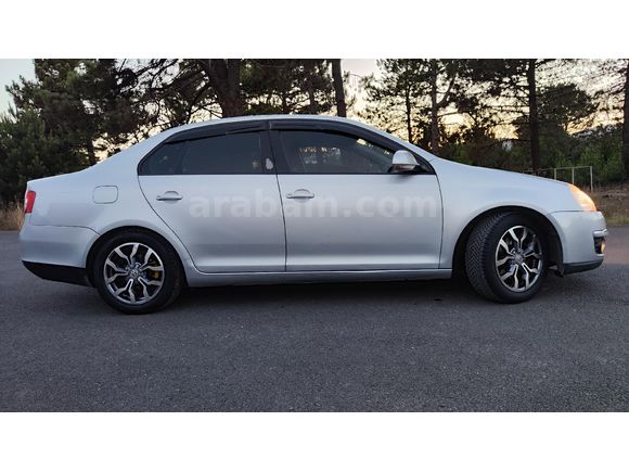 Sahibinden Volkswagen Jetta 1.6 Primeline 2010 Model