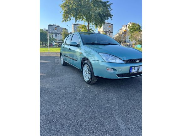 Sahibinden Ford Focus 1.6 Ghia 2000 Model