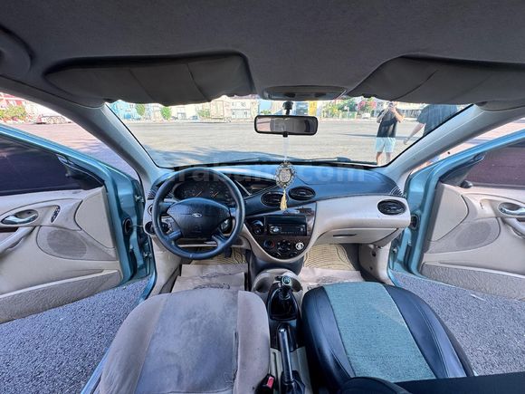 Sahibinden Ford Focus 1.6 Ghia 2000 Model