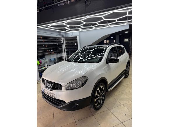 Sahibinden Nissan Qashqai 1.5 dCi Black Edition 2013 Model  189.000 km Beyaz
