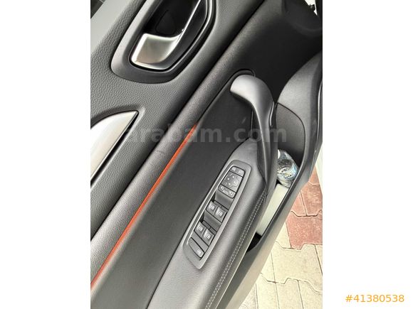 RENAULT MEGANE 1.5 BLUEDCİ İCON CAM TAVAN FULL
