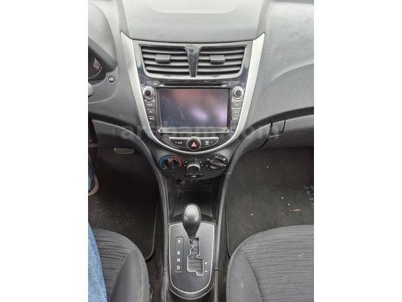 Sahibinden Orijinal Hyundai Accent Blue