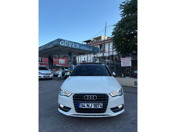 AUDİ A3 SPORTBACK1.6 TDI AMBİENTE CAM TAVANLI 2015 MODEL