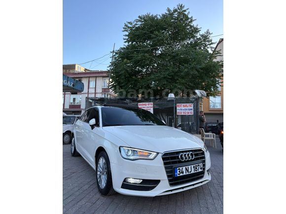 AUDİ A3 SPORTBACK1.6 TDI AMBİENTE CAM TAVANLI 2015 MODEL