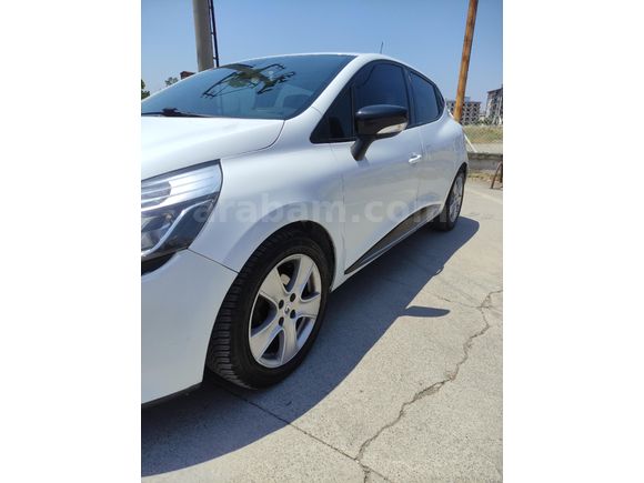 Sahibinden Renault Clio 0.9 TCe Icon 2012 Model Beyaz