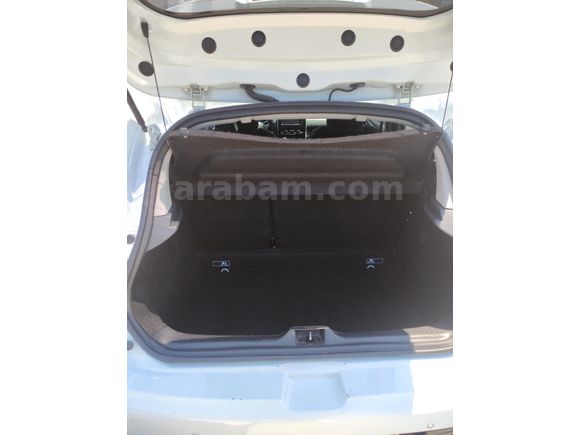 Sahibinden Renault Clio 0.9 TCe Icon 2012 Model Beyaz