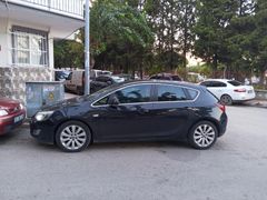 2.Sahibinden Opel Astra 1.3 CDTI Cosmo 2012 Model  237.000 km Siyah