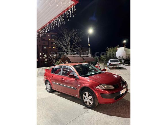 Sahibinden Renault Megane 1.6 Dynamique 2004 Model  320.000 km Kırmızı