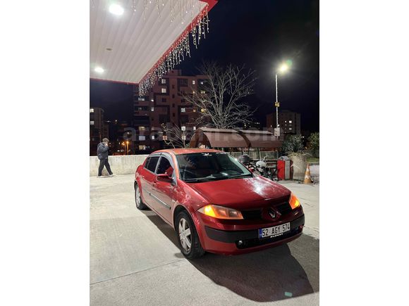Sahibinden Renault Megane 1.6 Dynamique 2004 Model  320.000 km Kırmızı