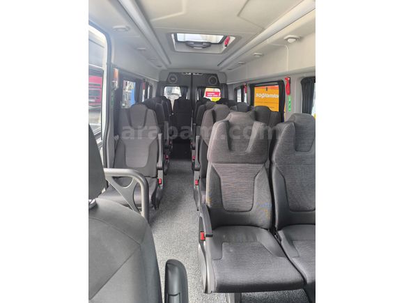 ÖZYİĞİT OTOMOTİV den Volkswagen Crafter Servis Van