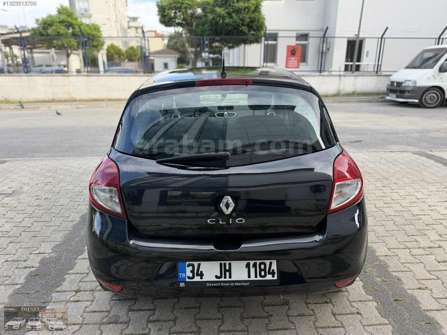 Galeriden Renault Clio 1.5 dCi Extreme Edition 2012 Model İstanbul 237.000 km Siyah 6