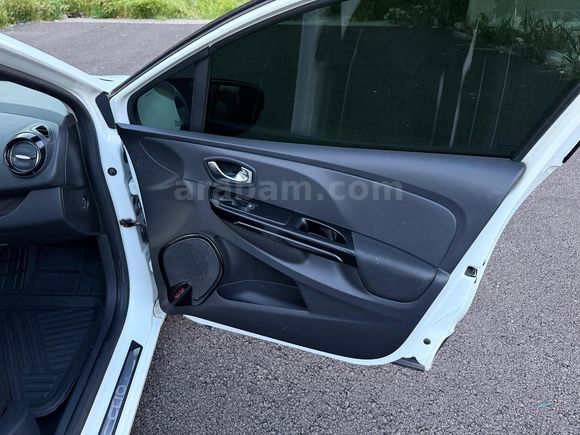 2013 RENAULT CLİO 1.5 DCI İCON DEĞİŞENSİZ