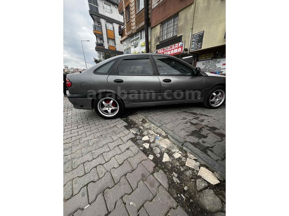 Muhcar Motors’tan Renault Laguna 2.0 RXT 2000 Model İstanbul