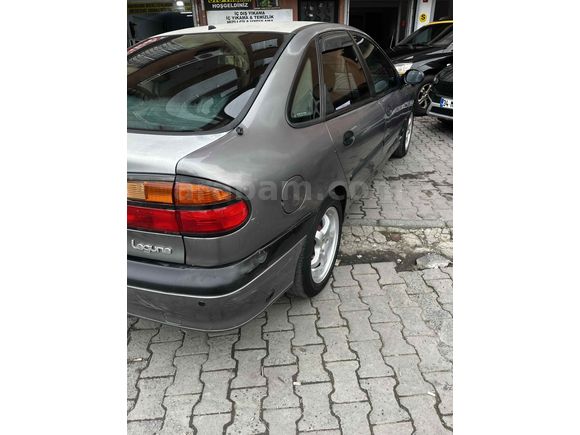 Muhcar Motors’tan Renault Laguna 2.0 RXT 2000 Model İstanbul