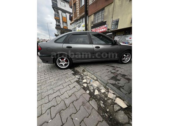 Muhcar Motors’tan Renault Laguna 2.0 RXT 2000 Model İstanbul