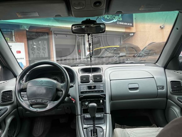 Muhcar Motors’tan Renault Laguna 2.0 RXT 2000 Model İstanbul