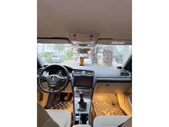 
GOLF 7.5 R DÖNÜŞÜM DOLU  DOLU DEĞİŞENSİZ