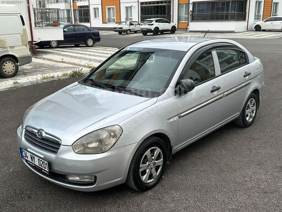 2011 HYUNDAİ ACCENT ERA 1.5 CRDİ 110 HP TEMİZ VE BAKIMLI