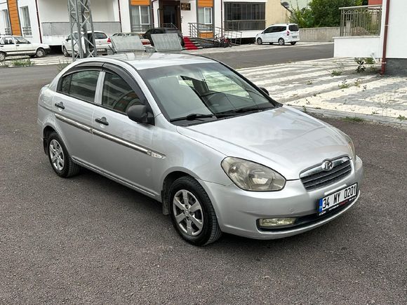2011 HYUNDAİ ACCENT ERA 1.5 CRDİ 110 HP TEMİZ VE BAKIMLI