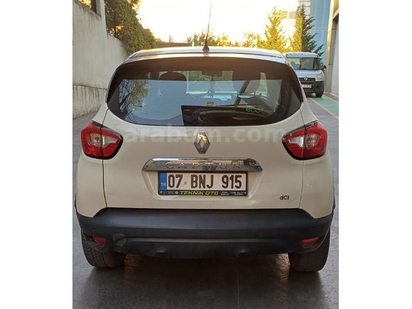 Sahibinden Renault Captur 1.5 dCi Icon 2015 Model  151.000 km Bej