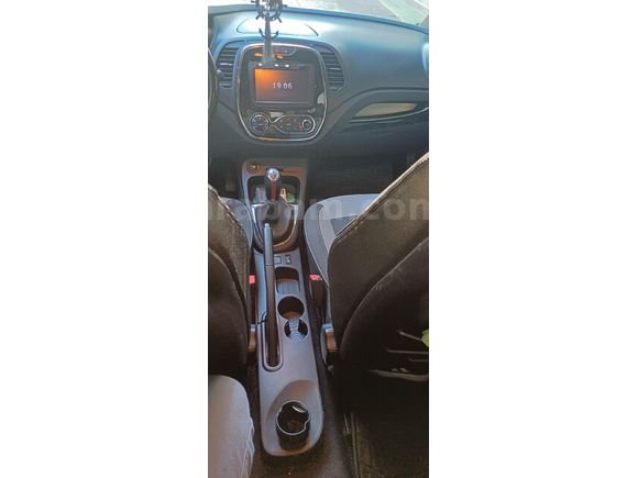 Sahibinden Renault Captur 1.5 dCi Icon 2015 Model  151.000 km Bej