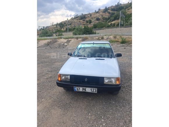 Sahibinden Renault R 9 1.4 Broadway 1993 Model